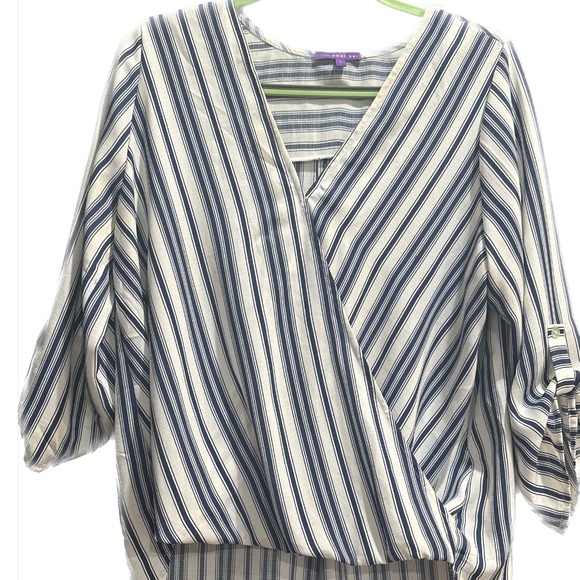 West kei Allan Blouse, size Large. - Picture 2 of 2